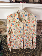 Load image into Gallery viewer, Vintage Patterned Blouse
