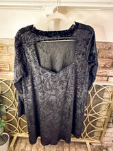 Load image into Gallery viewer, Patterned Black Velvet Dress
