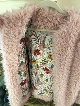 Load image into Gallery viewer, Pink fluffy jacket
