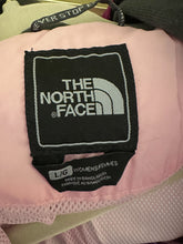 Load image into Gallery viewer, Women&#39;s Northface Rain Jacket
