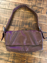 Load image into Gallery viewer, Small Kenneth Cole Leather purse
