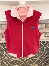 Load image into Gallery viewer, Reversible Patagonia vest
