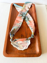 Load image into Gallery viewer, NECKLACE 1

