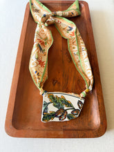 Load image into Gallery viewer, NECKLACE 17
