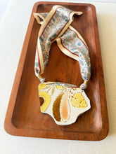 Load image into Gallery viewer, NECKLACE 21
