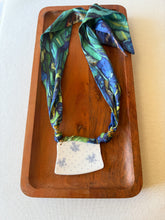 Load image into Gallery viewer, NECKLACE 32
