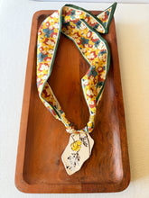 Load image into Gallery viewer, NECKLACE 37
