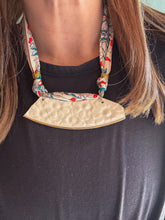 Load image into Gallery viewer, NECKLACE 42
