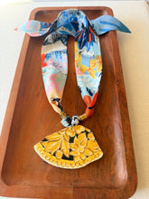 Load image into Gallery viewer, NECKLACE 45
