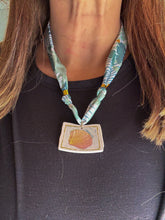 Load image into Gallery viewer, NECKLACE 71
