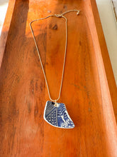 Load image into Gallery viewer, NECKLACE 104
