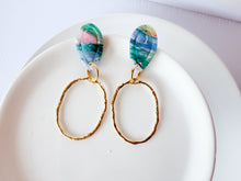 Load image into Gallery viewer, MONET Post with Gold Dangle
